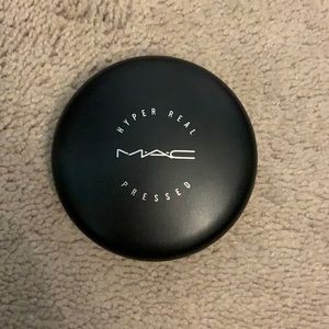MAC Hyper Real Pressed Powder